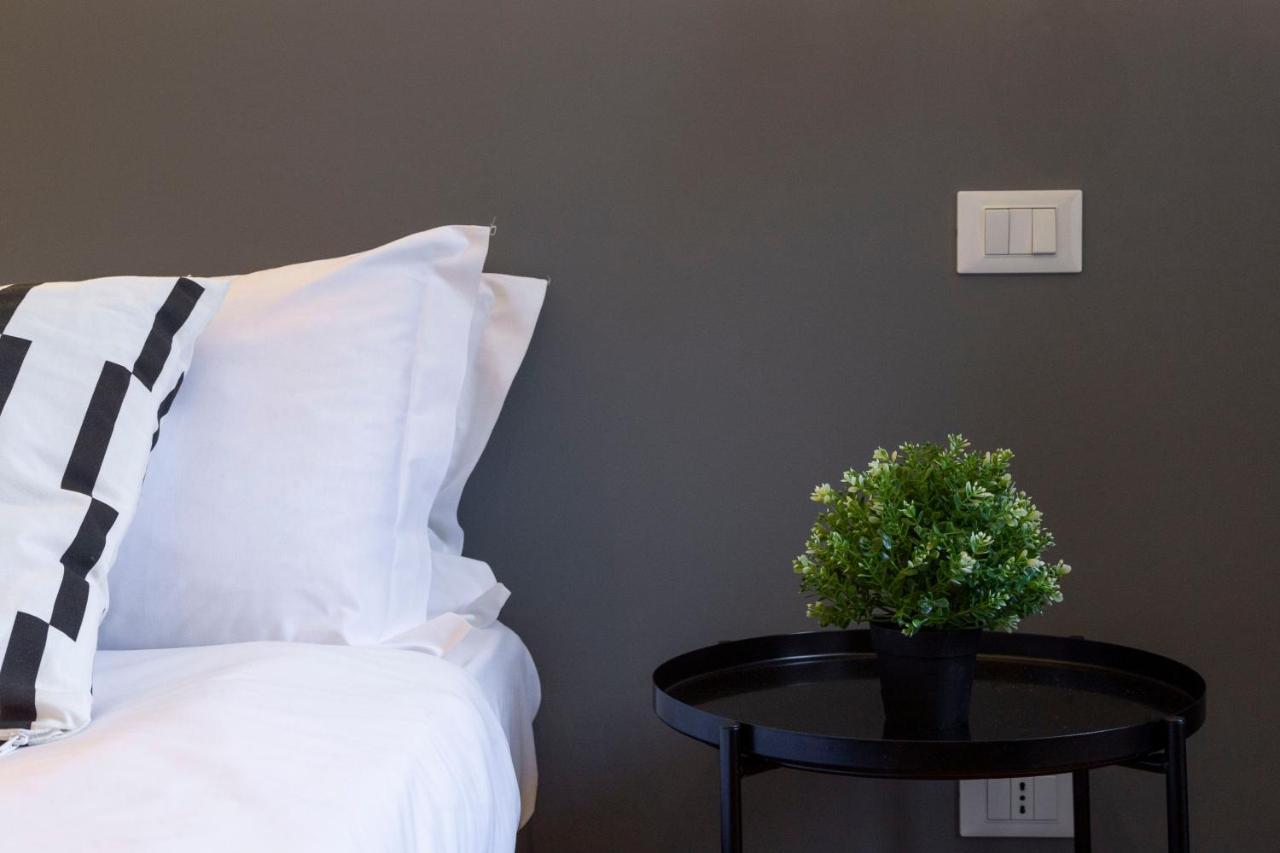 Amazing Studio In The City Center + Wifi Triest Exterior foto